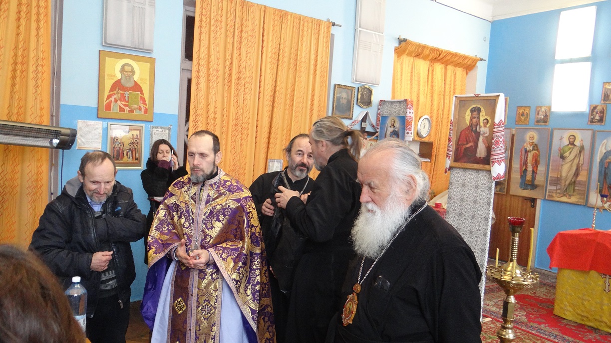 Зображення до публікації: 29 січня. Літургію у Богоявленський громаді АПЦвУ очолив митрополит Стефан(Негребецький)