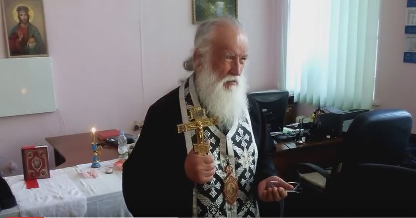Зображення до публікації: Митрополит Стефан відслужив молебень та поспілкувався з робітниками заводу "Більшовик"
